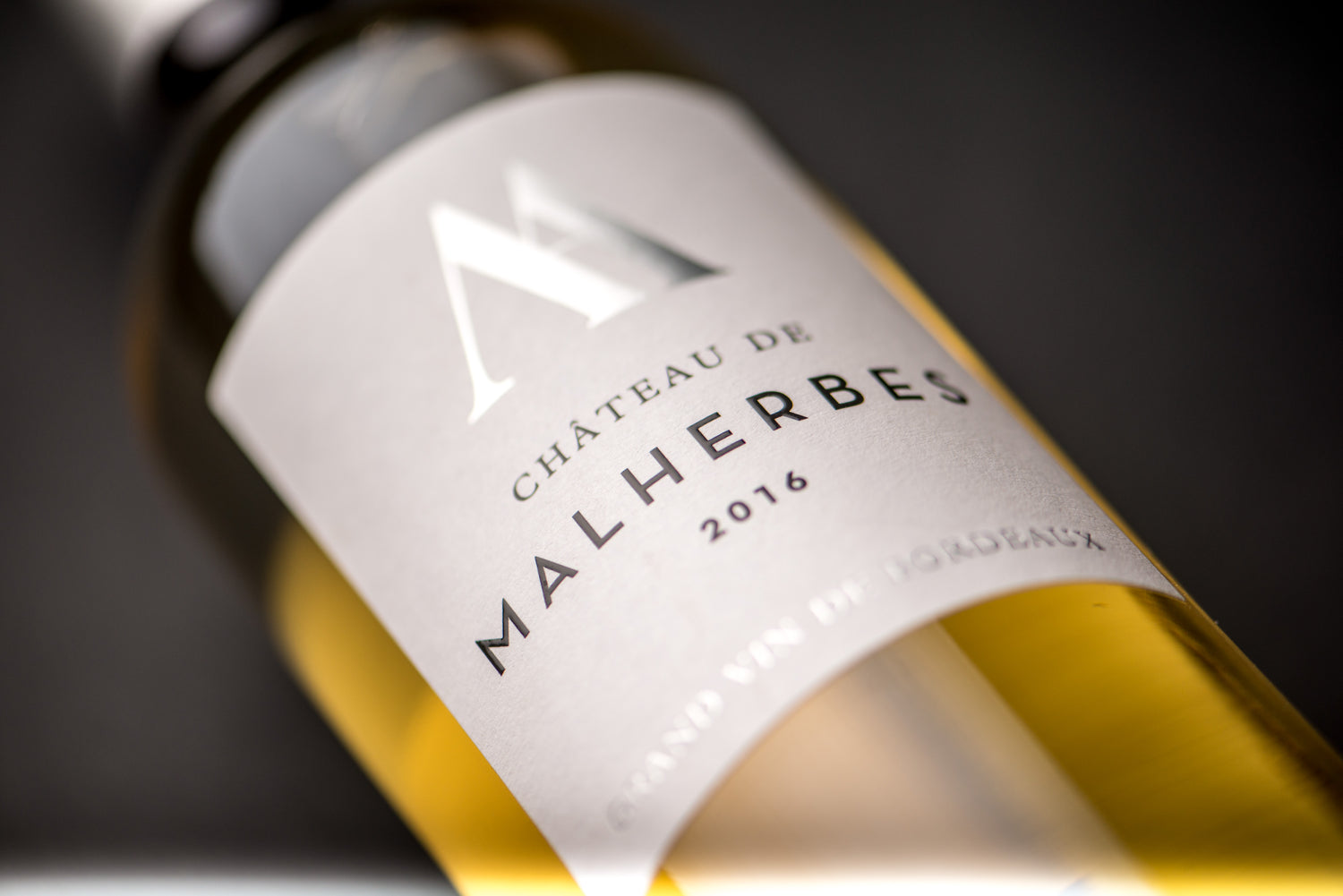 La bouteille de Château de Malherbes Blanc 2016 pour dégustation